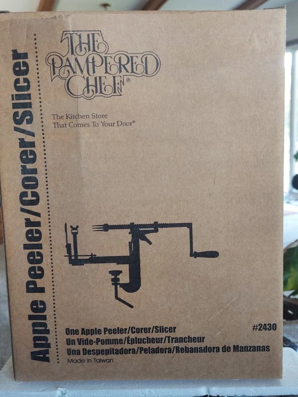 The Pampered Chef Apple Peeler/Corer/Slicer With Thick Slice Attachment